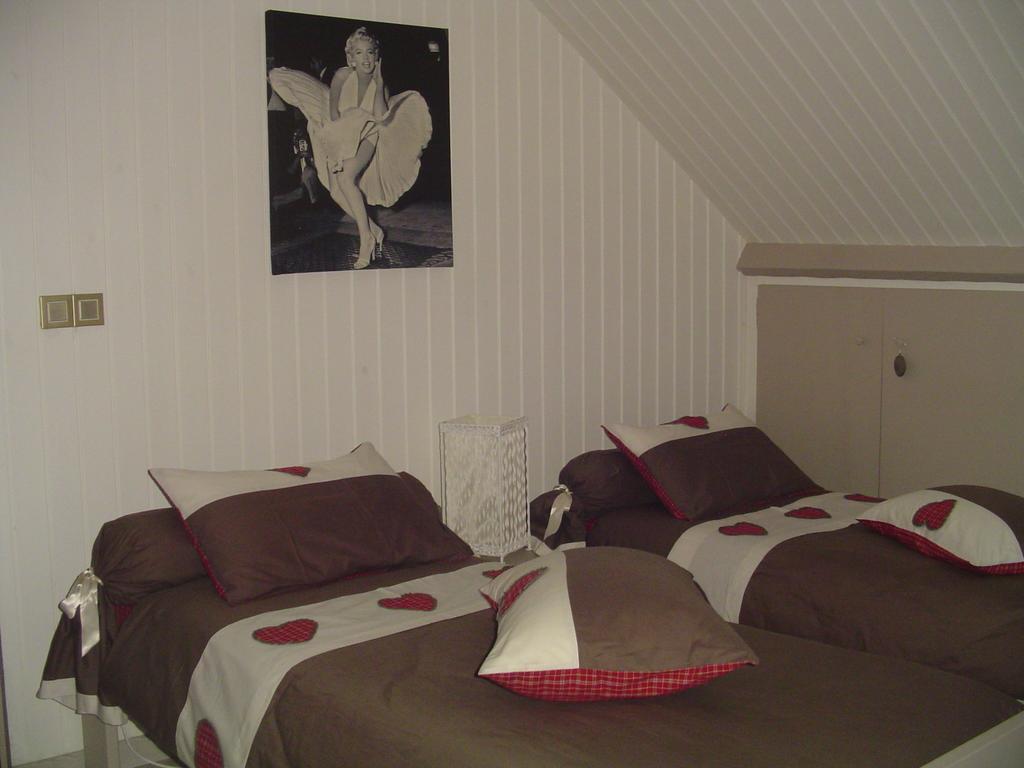 Chambre Crescia Vernouillet  Quarto foto